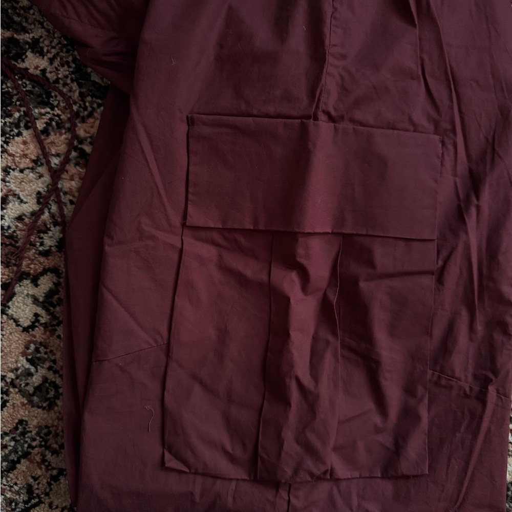 FARM Rio Burgundy Cargo Pants - Picture 6 of 6